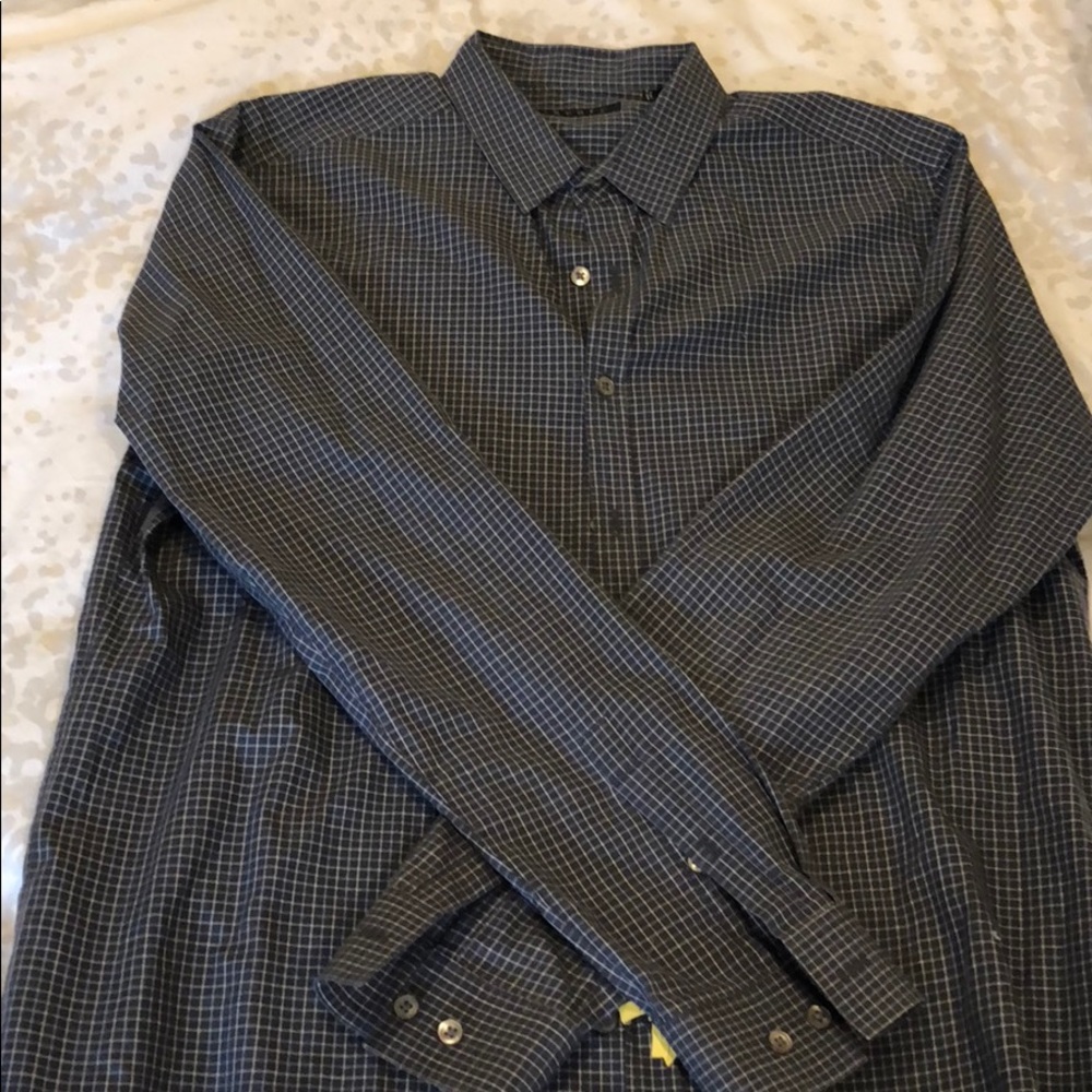 Theory Men’s casual button down - size L